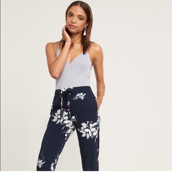 Dynamite Soft Sacha Jogger Navy Blue Floral - Picture 1 of 4